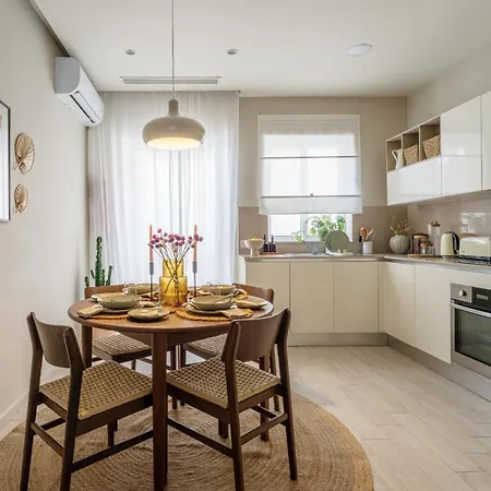 Chic And Modern With Yard Ldem1-2 Lejlighed Sliema