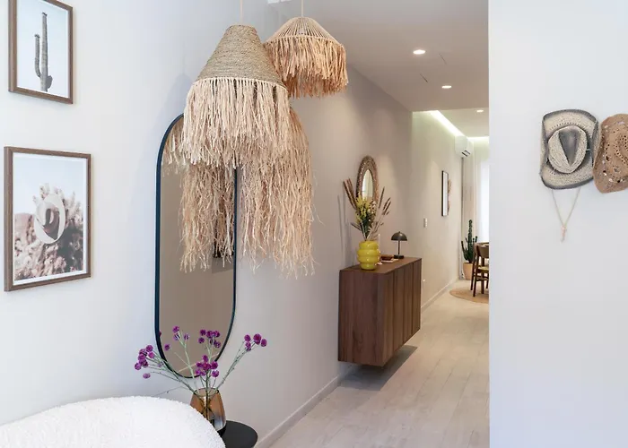 Chic And Modern With Yard Ldem1-2 *