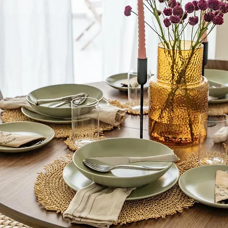 Apartment Chic And Modern With Yard Ldem1-2
